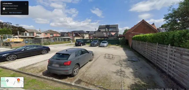 Parkeerplaats in Tisselt foto {{pictureIndex}}
