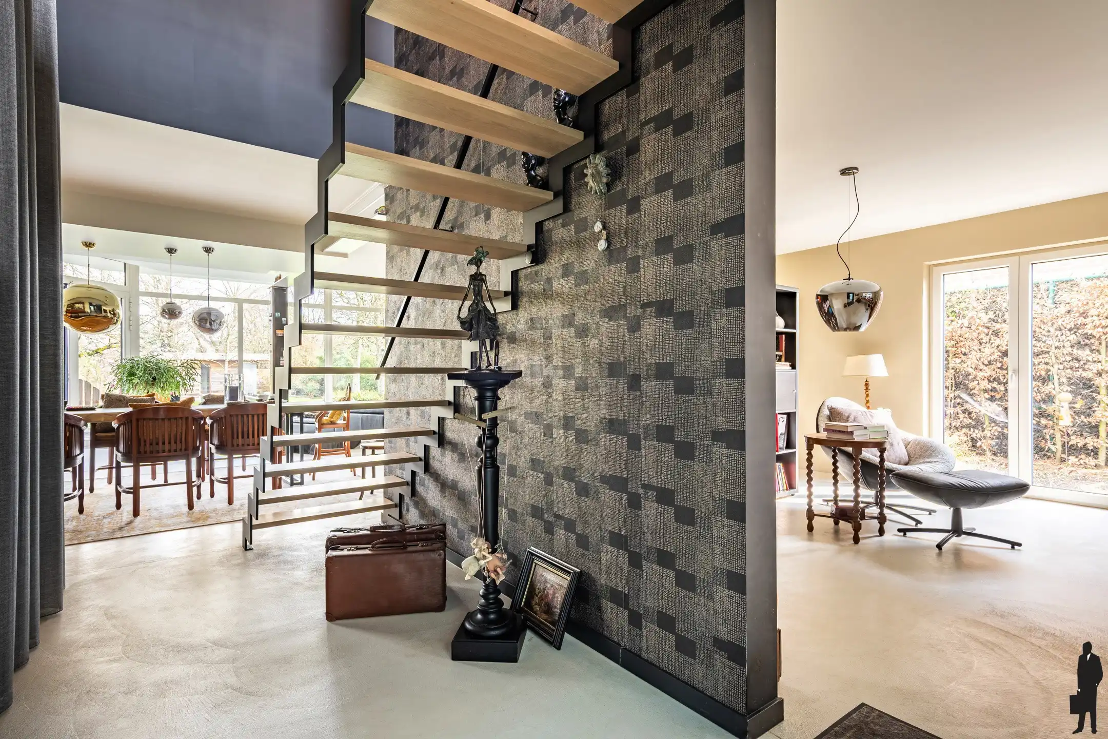 Luxueus energetisch gerenoveerde woning met verwarmd zwembad foto 16