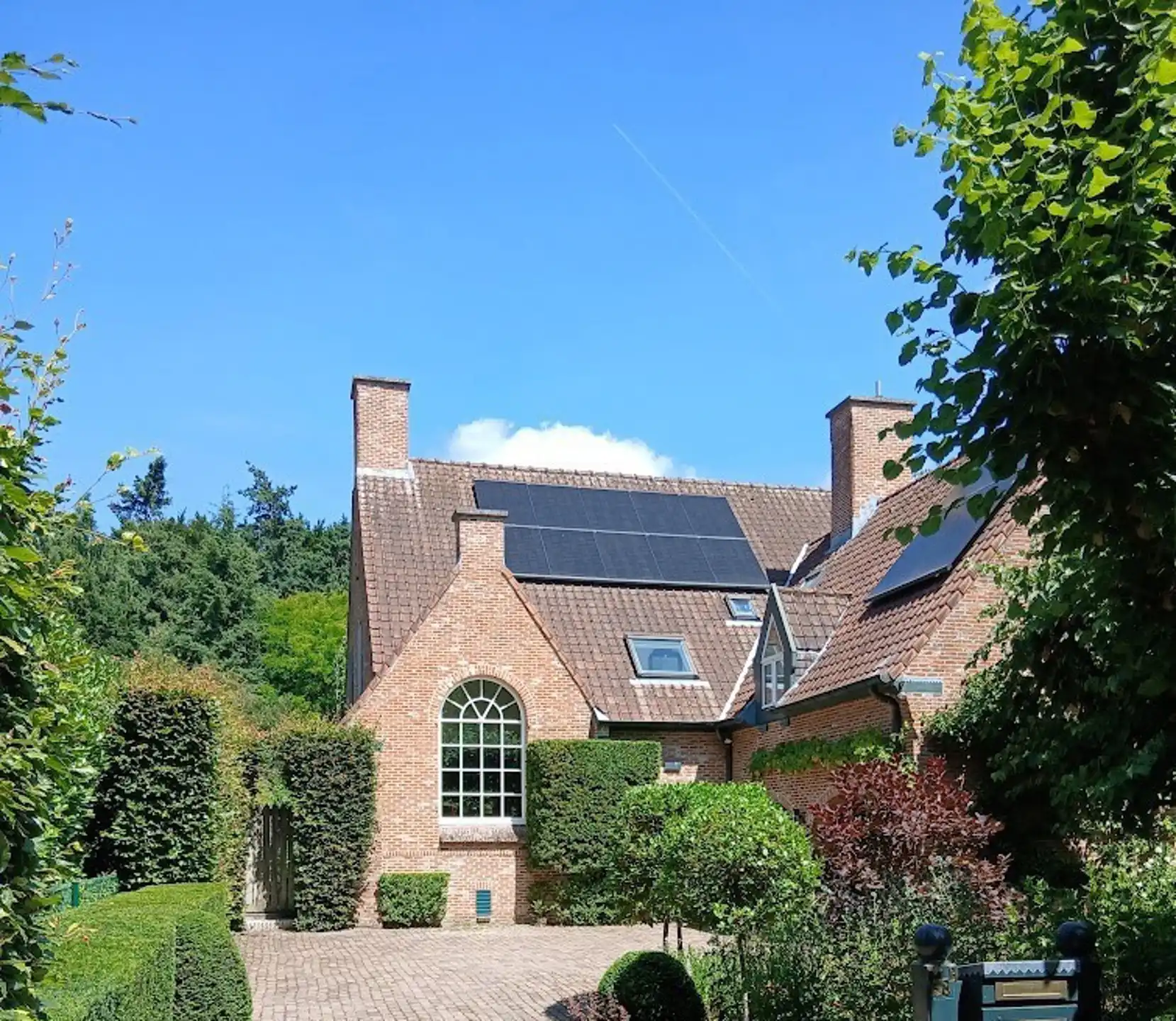 Villa met kantoor en 5 slpk. in groene rand van Turnhout foto 44