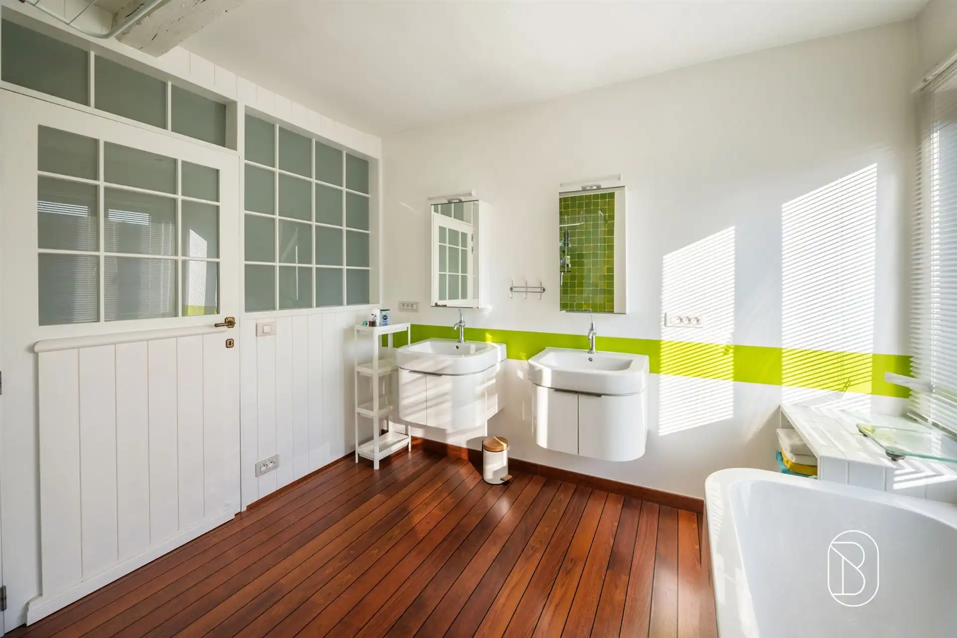 Statige herenwoning (met 2 wooneenheden) & mooie stadstuin foto 21