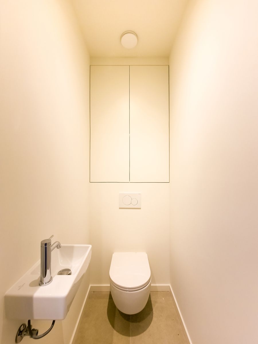 Ongemeubeld 2 slpk (of 1 bureau) app. met mooi terrras foto 8