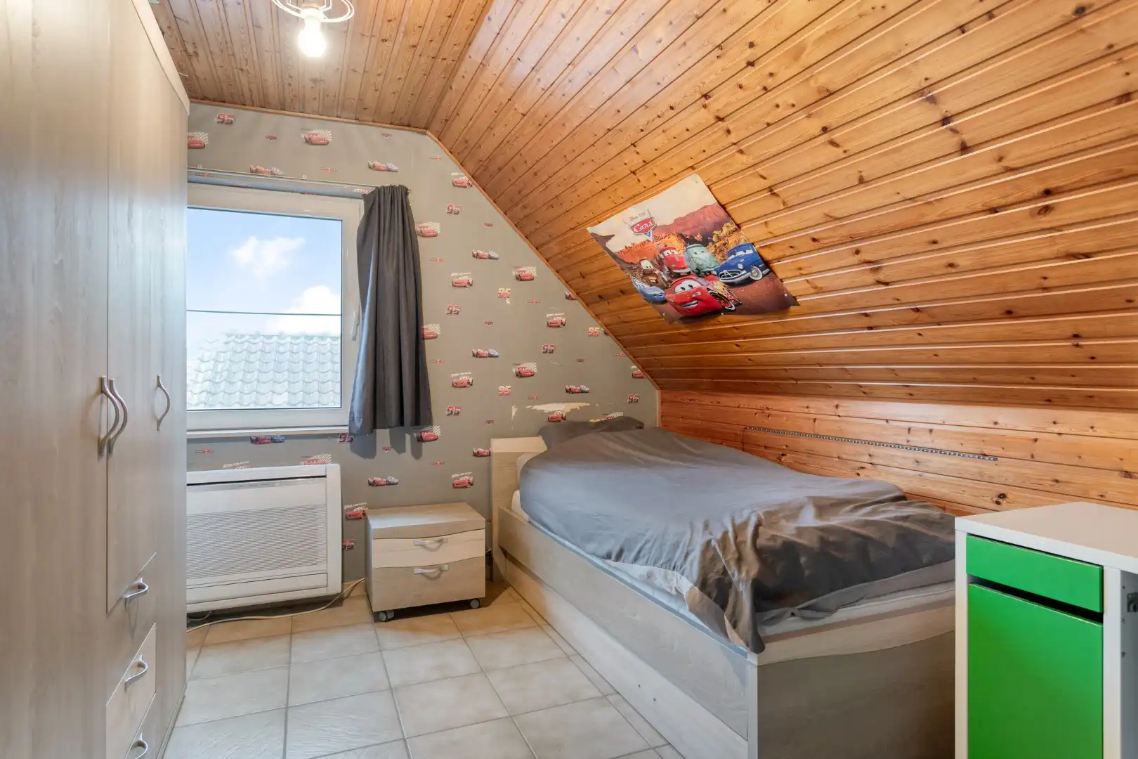 Instapklare gezinswoning met ruime tuin en dubbele garage in Poelkapelle foto 16