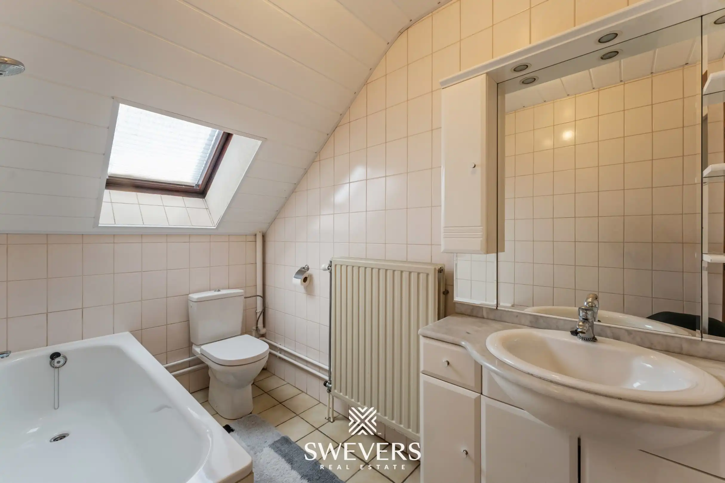 Instapklare woning in doodlopende straat met veranda en zuidwest gerichte tuin foto 29