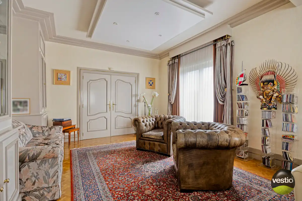 ROYALE WONING MET DOKTERSPRAKTIJK TE BILZEN HOESELT. foto 6