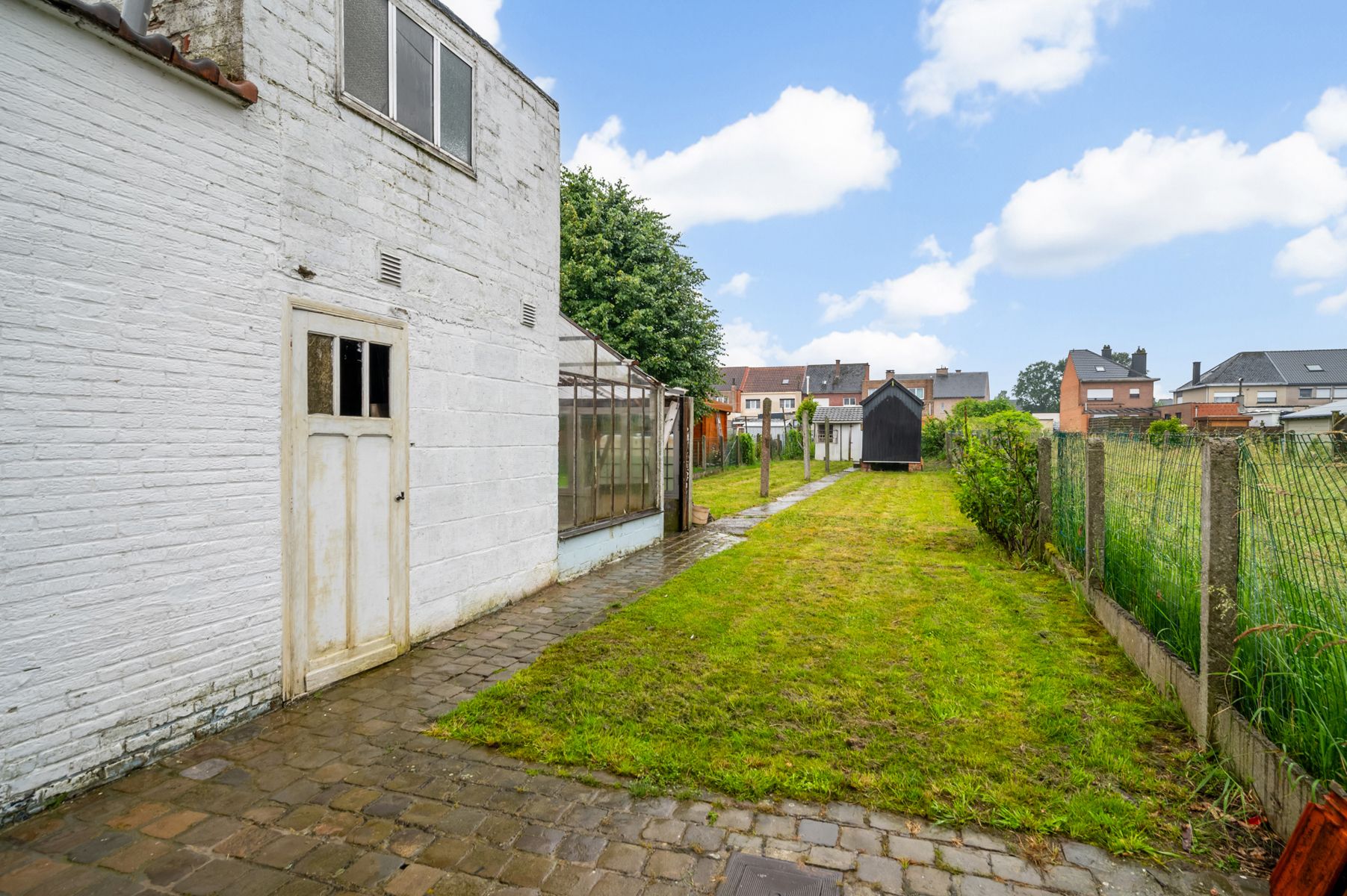 Te renoveren gezinswoning met 3 slaapkamers garage en tuin foto 21