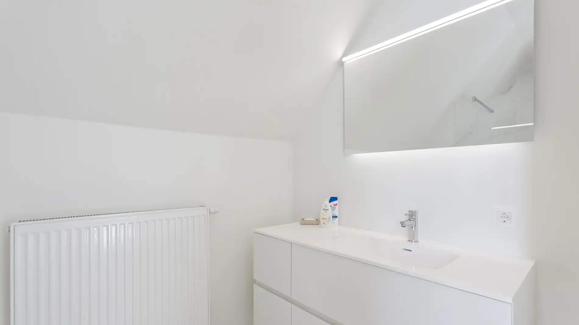 Exclusieve villa gelegen in een rustige, residentiële wijk . foto 18