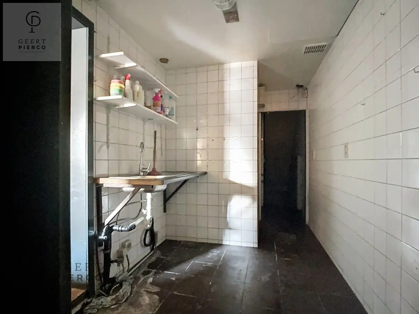 Handelspand  met woonst foto 9