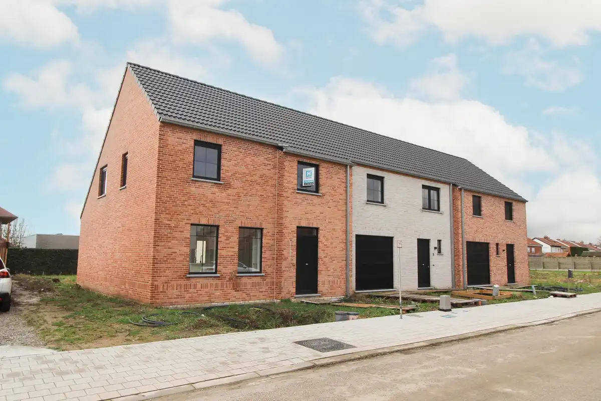 Laatste instapklare nieuwbouwwoning te Wevelgem foto 15