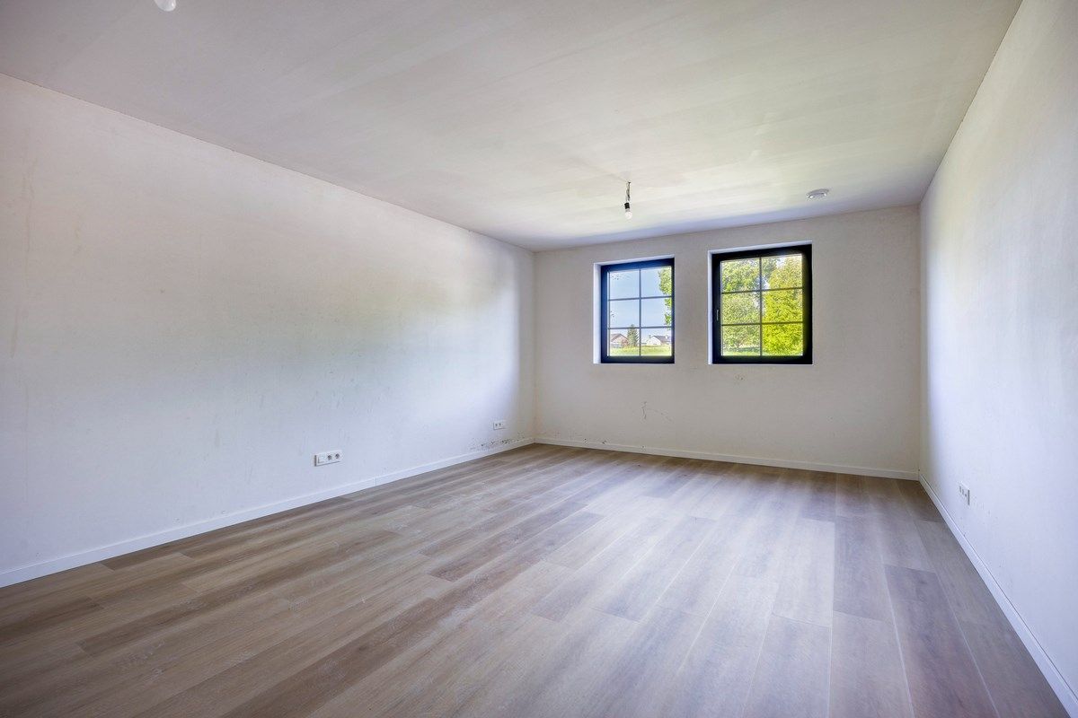 Ruime en energiezuinige nieuwbouwwoning op toplocatie in Tongeren foto 13