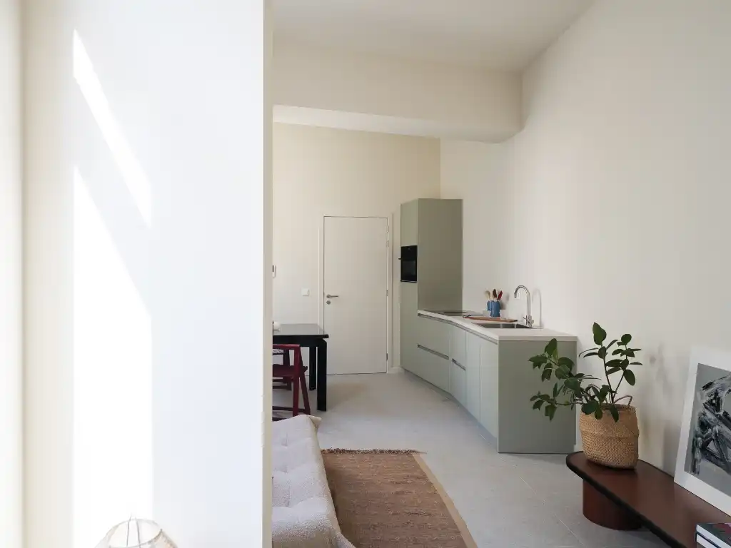 Kwaliteitsvol&nbsp;gerenoveerd appartement nabij de Coupure en het Sint-Elisabeth Begijnhof foto 4