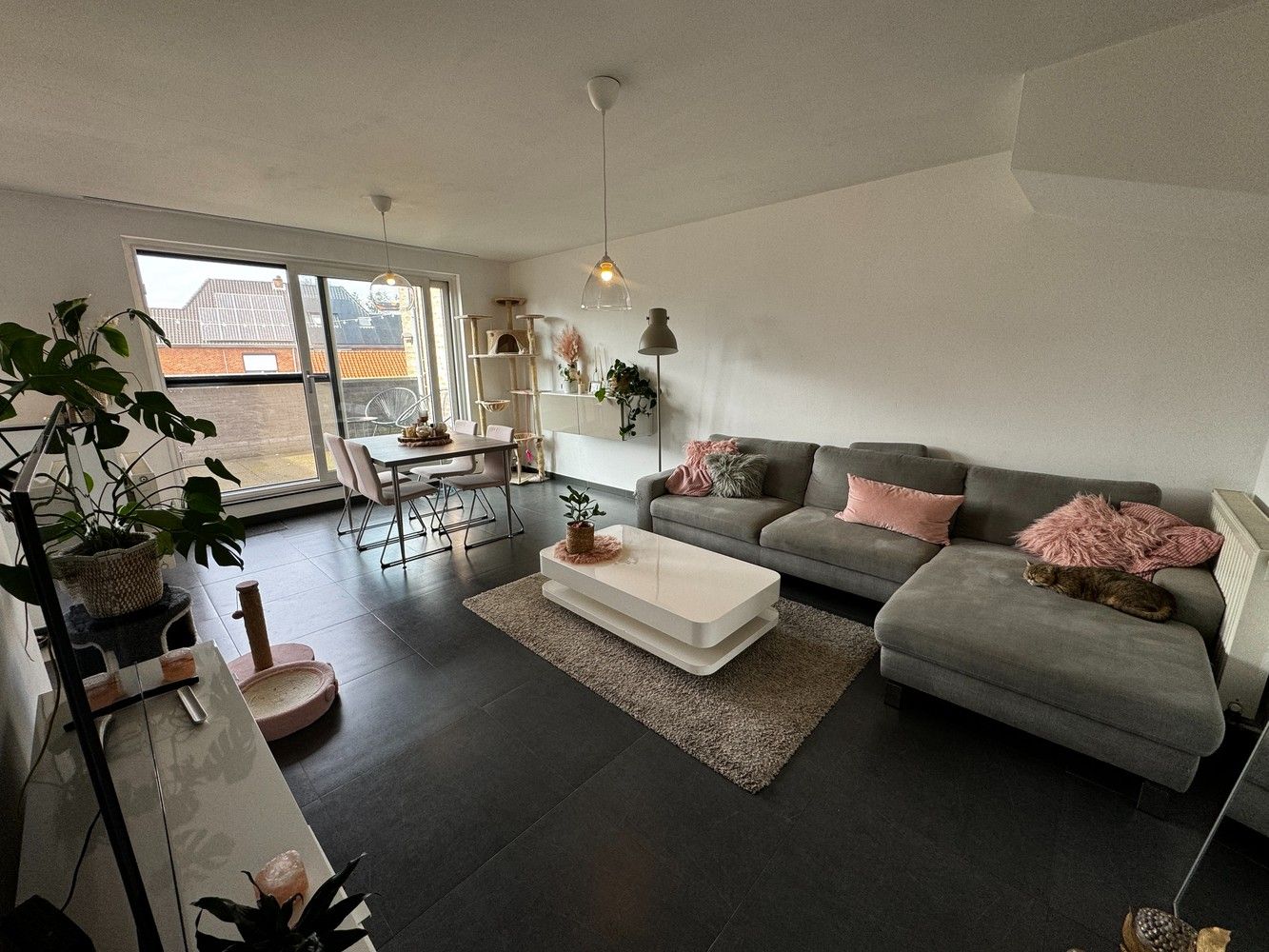 Stijlvol duplex appartement in het centrum van Zutendaal foto 2