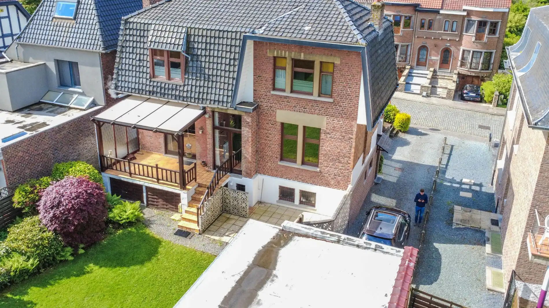 Een karaktervolle, te moderniseren woning te Halle!  foto 4