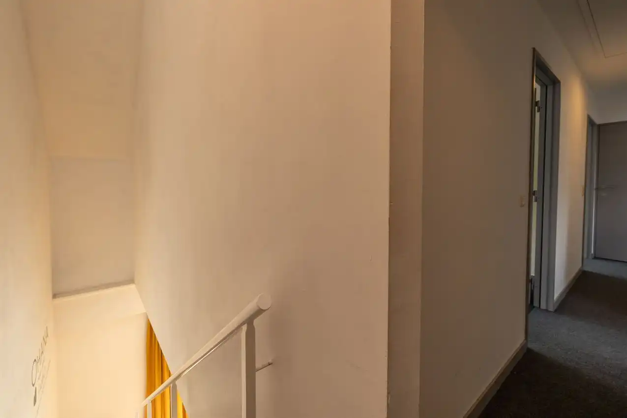 instapklare woning (3 slpk) in oude gemeenteschool foto 17