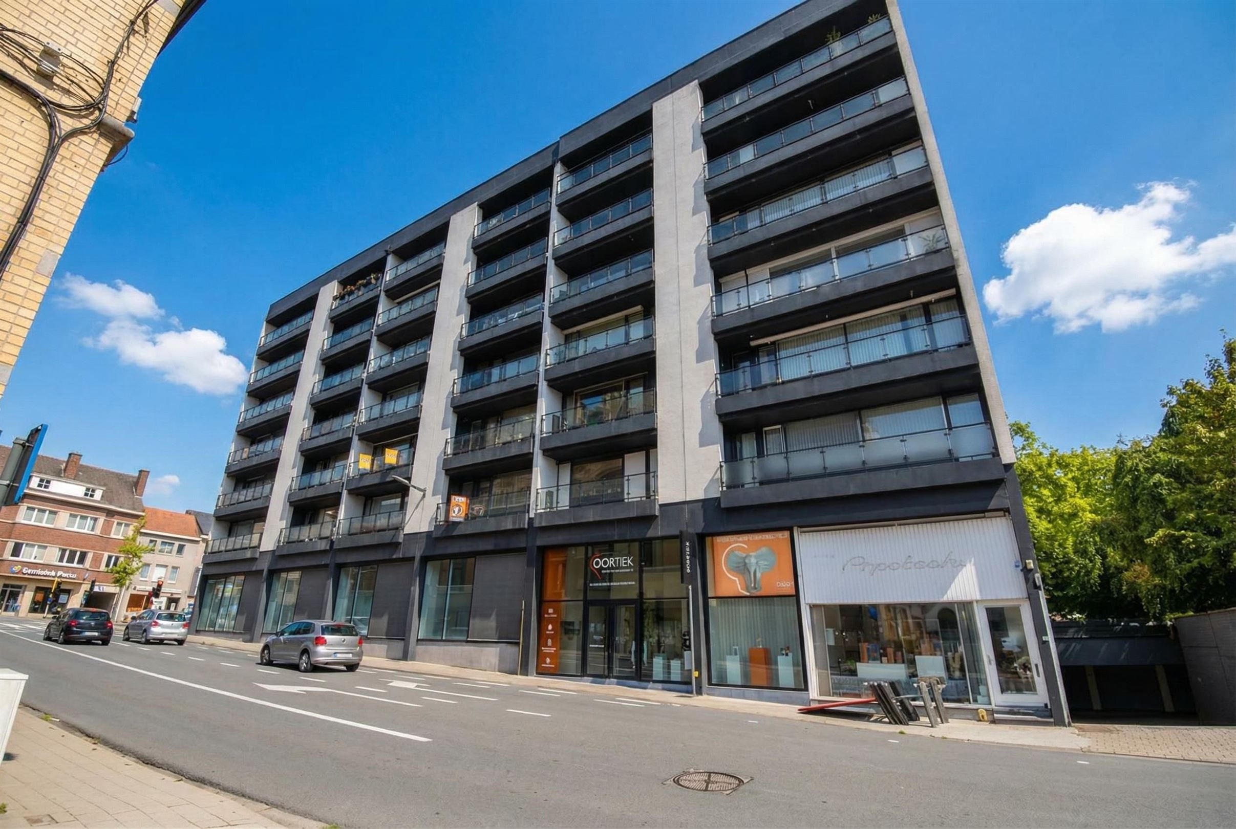 appartement foto {{pictureIndex}}