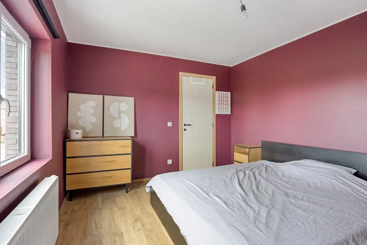 Halfopen bebouwing met 3 slaapkamers, tuin en garage foto 22