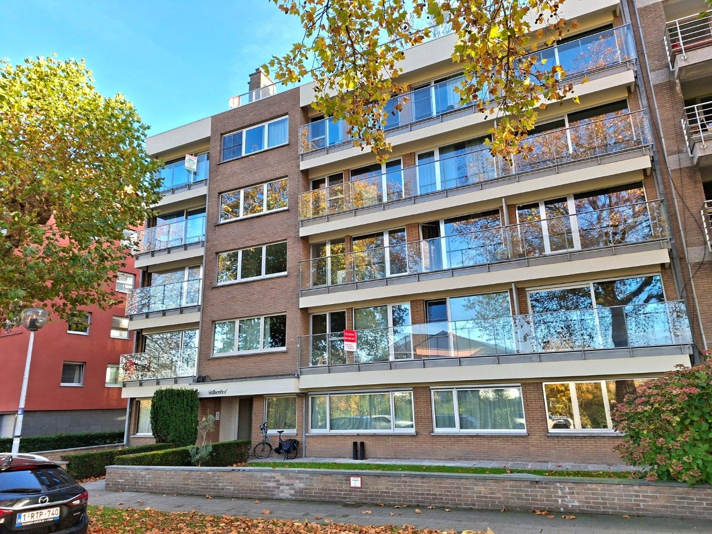 Vernieuwd hoekappartement foto 14