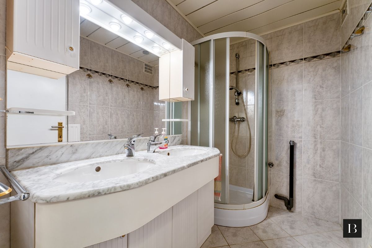 Instapklaar appartement met 2 slaapkamers op de zeedijk foto 7