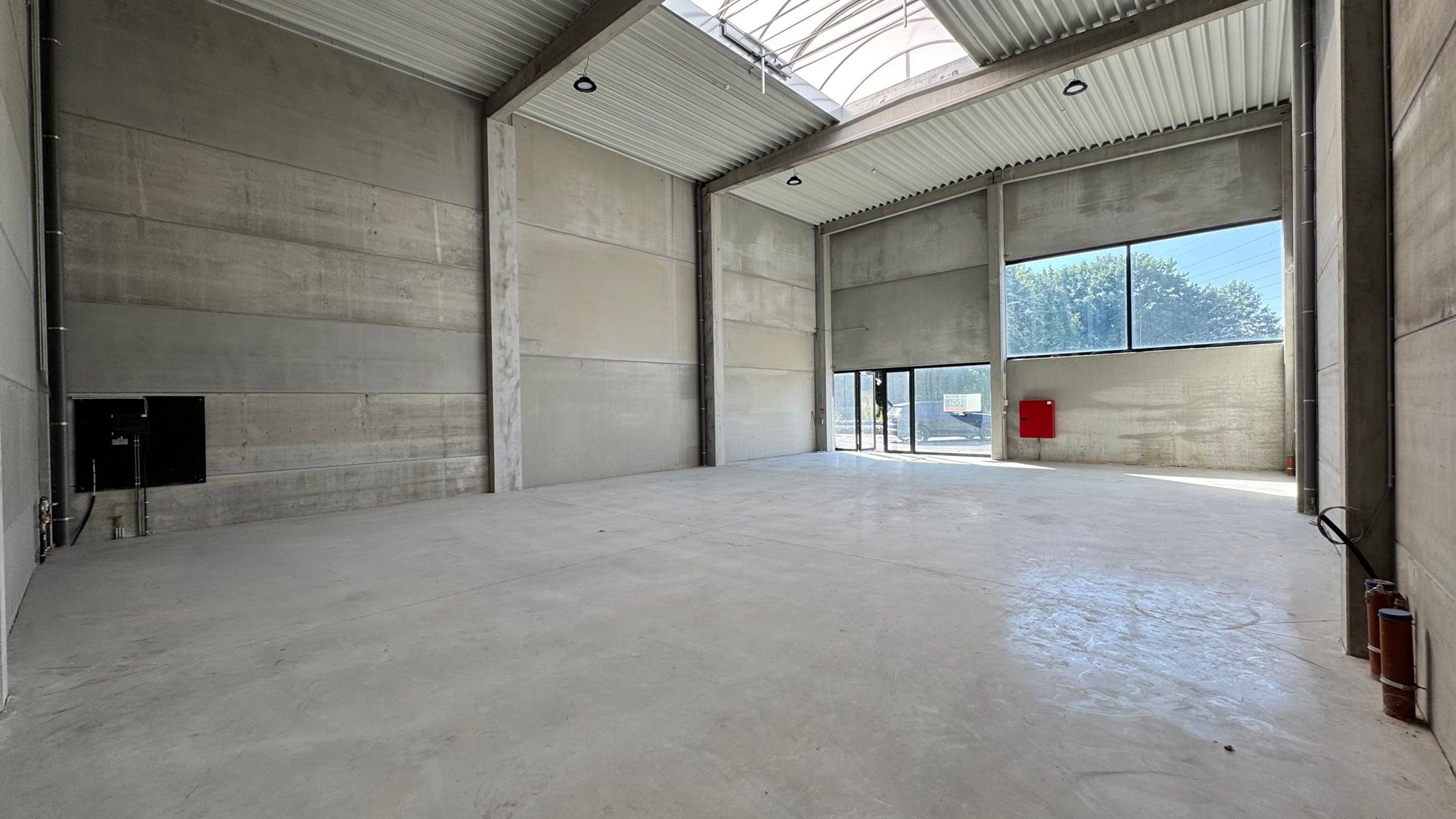 KMO-unit van 216 m² en 3 parkeerplaatsen foto 9