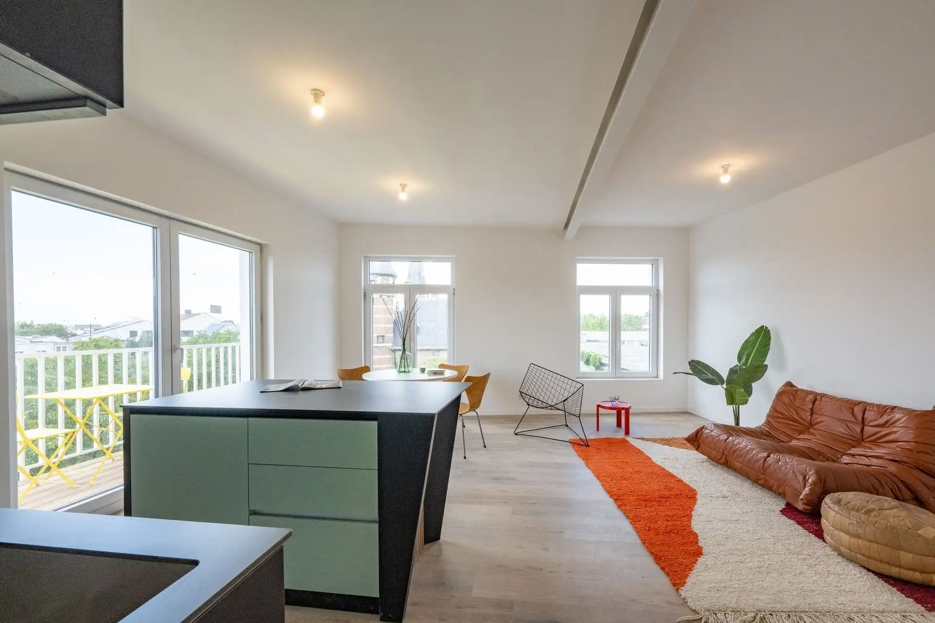 Appartement foto {{pictureIndex}}