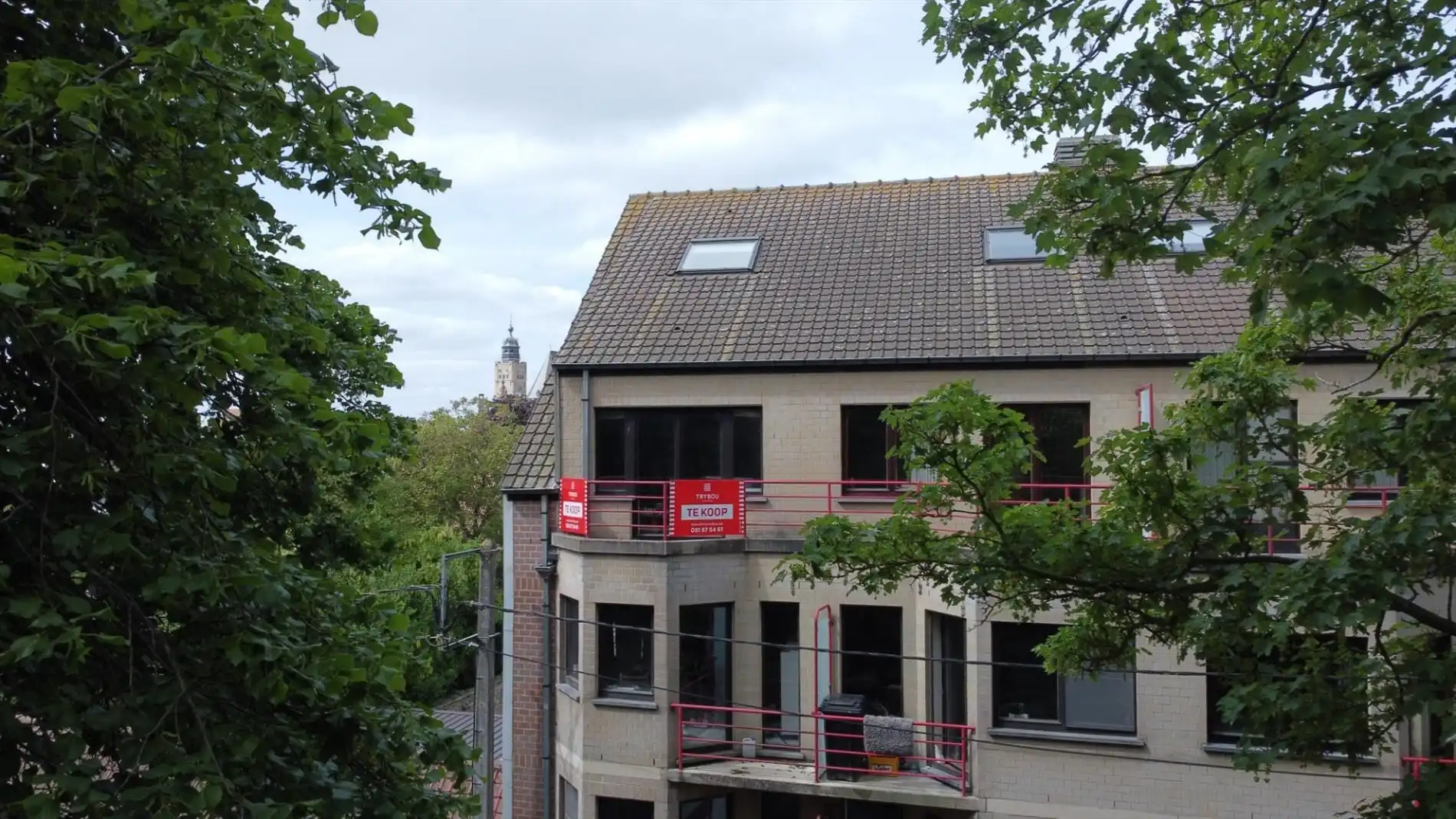Uitstekend gelegen appartement met 2 slaapkamers foto 2