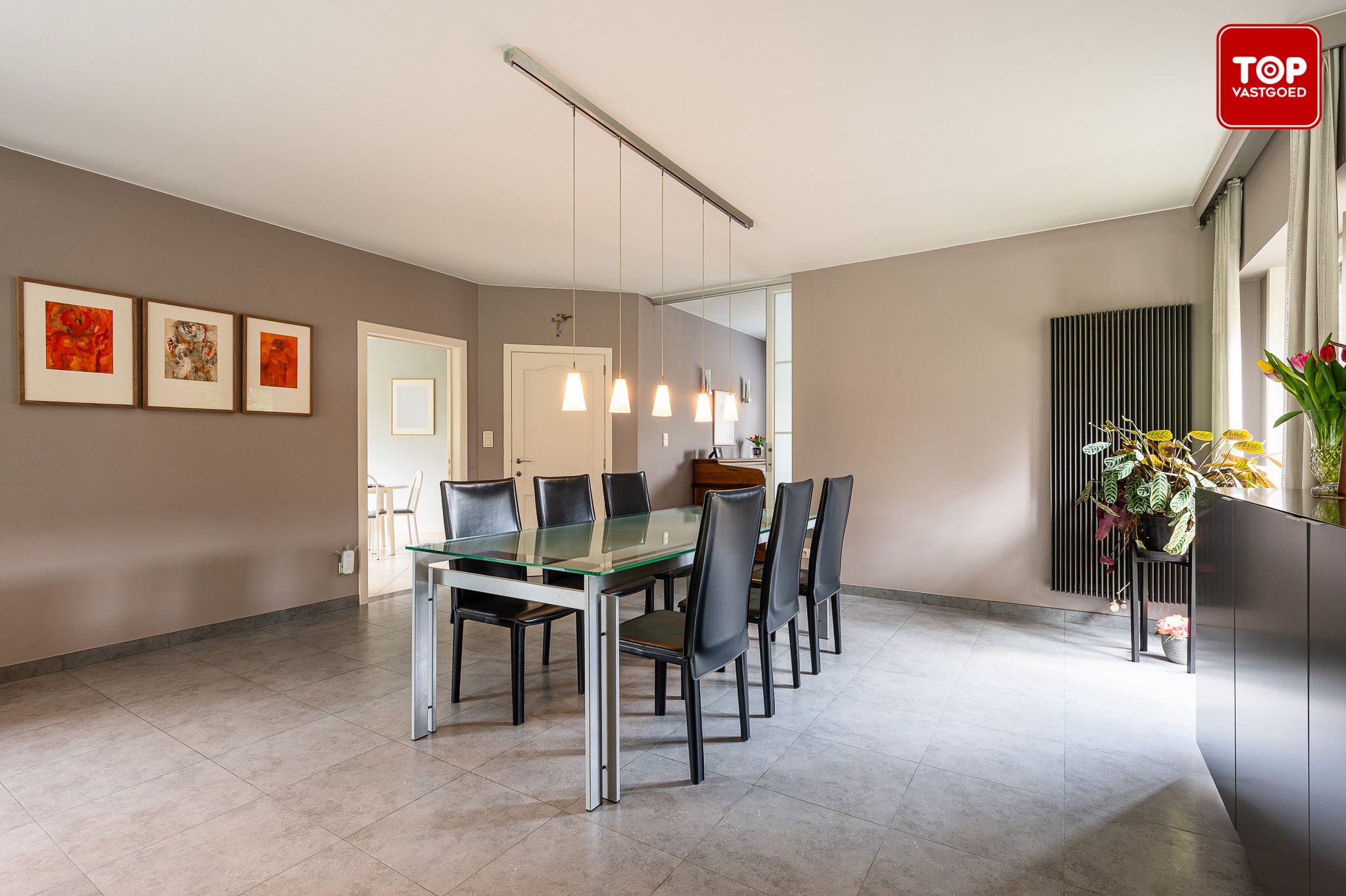 Exclusieve gezinswoning met een prachtige tuin, vijver en bureauruimte in groen Gentbrugge foto 8