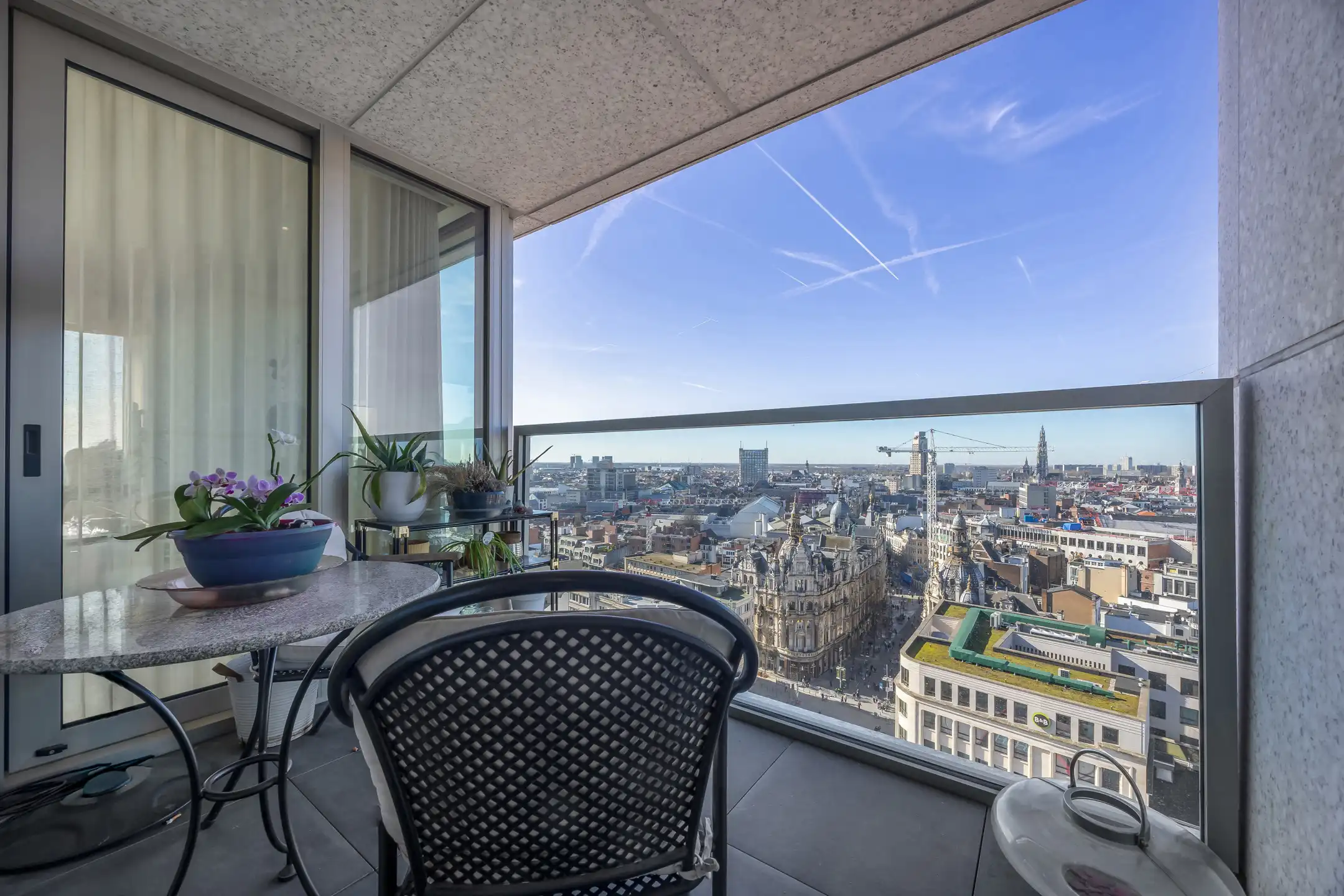 Uitzonderlijke appartement met een panoramisch uitzicht foto 16