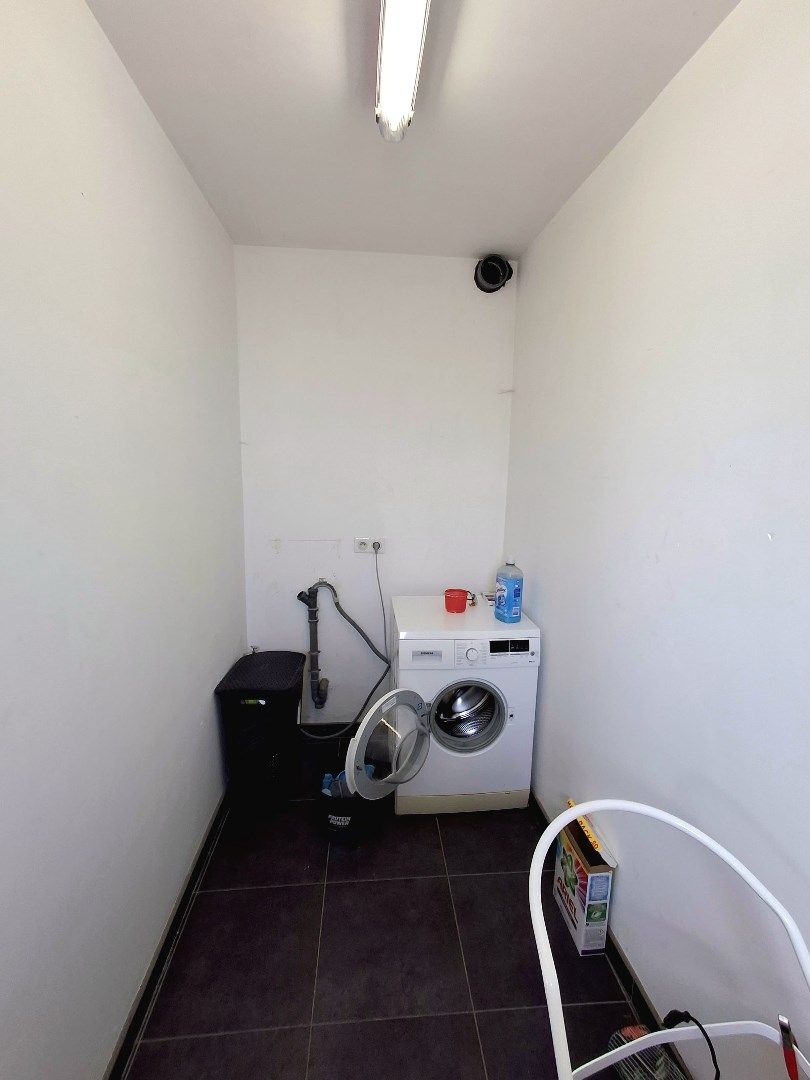 ZEER RUIM DUPLEX APPARTEMENT MET ZONGERICHT DAKTERRAS foto 8