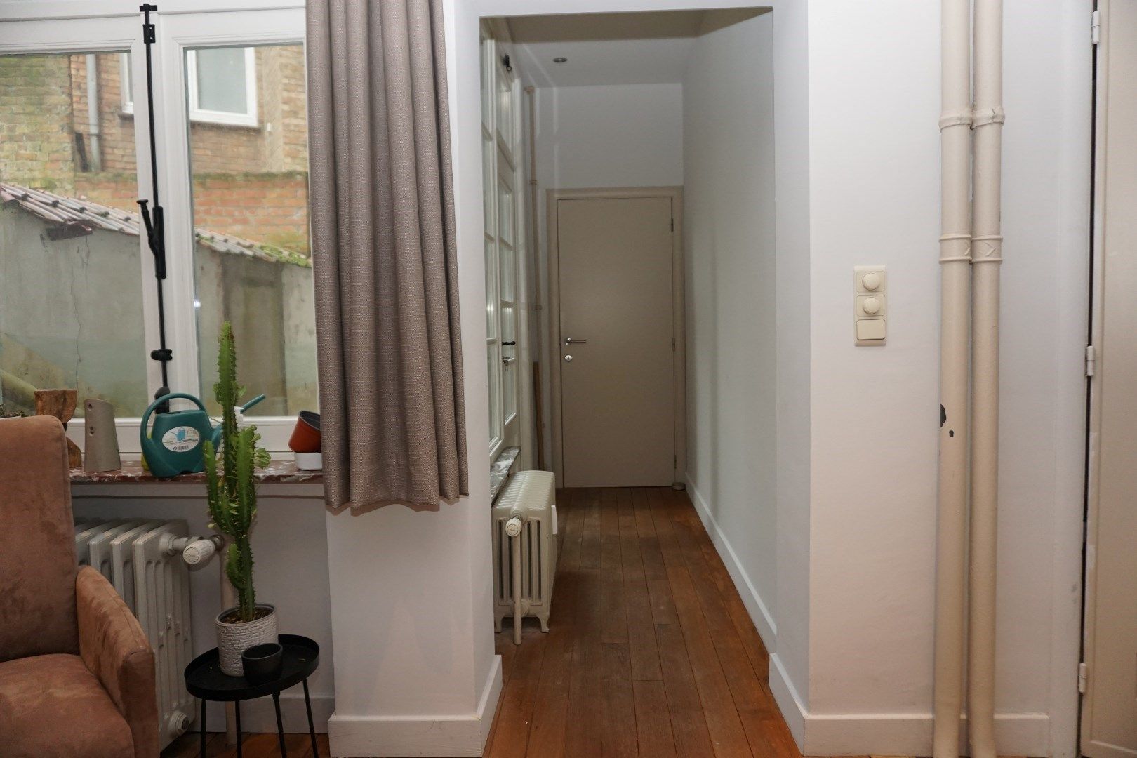 RUIM GEMEUBELD APPARTEMENT MET 1 SLAAPKAMER foto 8