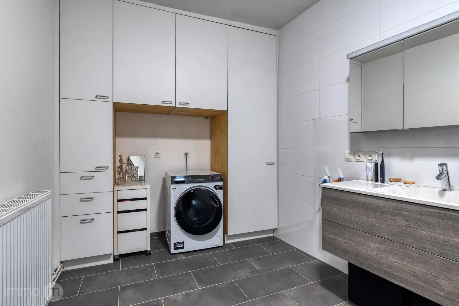 Opbrengsteigendom met 9 appartementen en handelsruimte op toplocatie nabij station Leuven foto 12