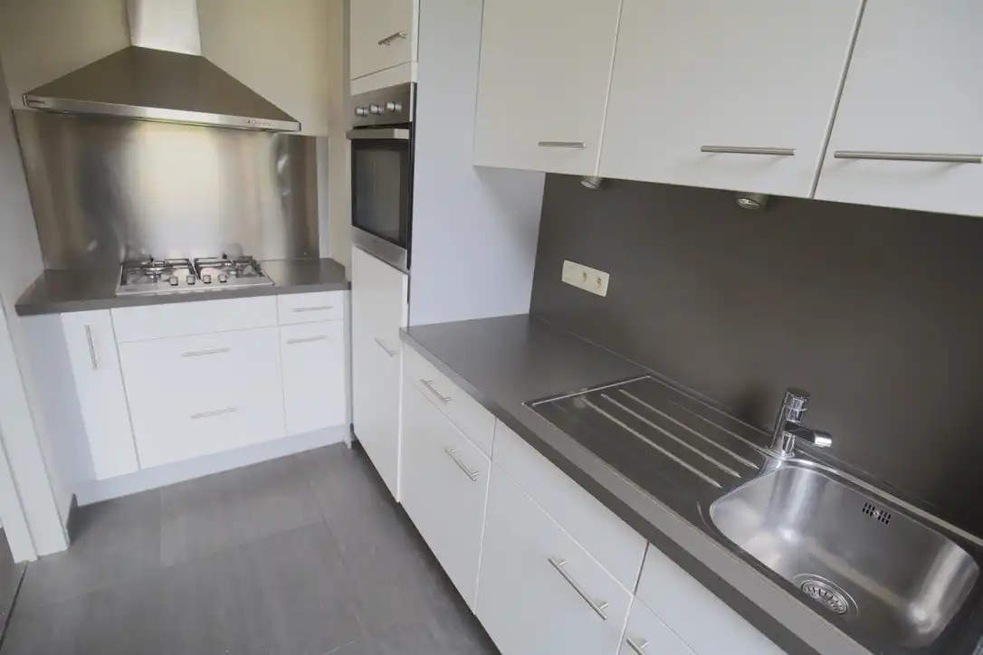 Twee slaapkamer appartement aan het Zuid. foto 7