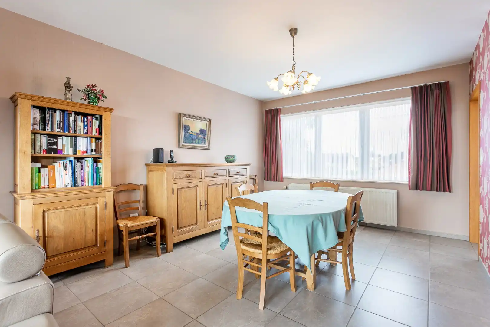 Verzorgde 3-gevelwoning met 3 slpk en tuin te Halle foto 6