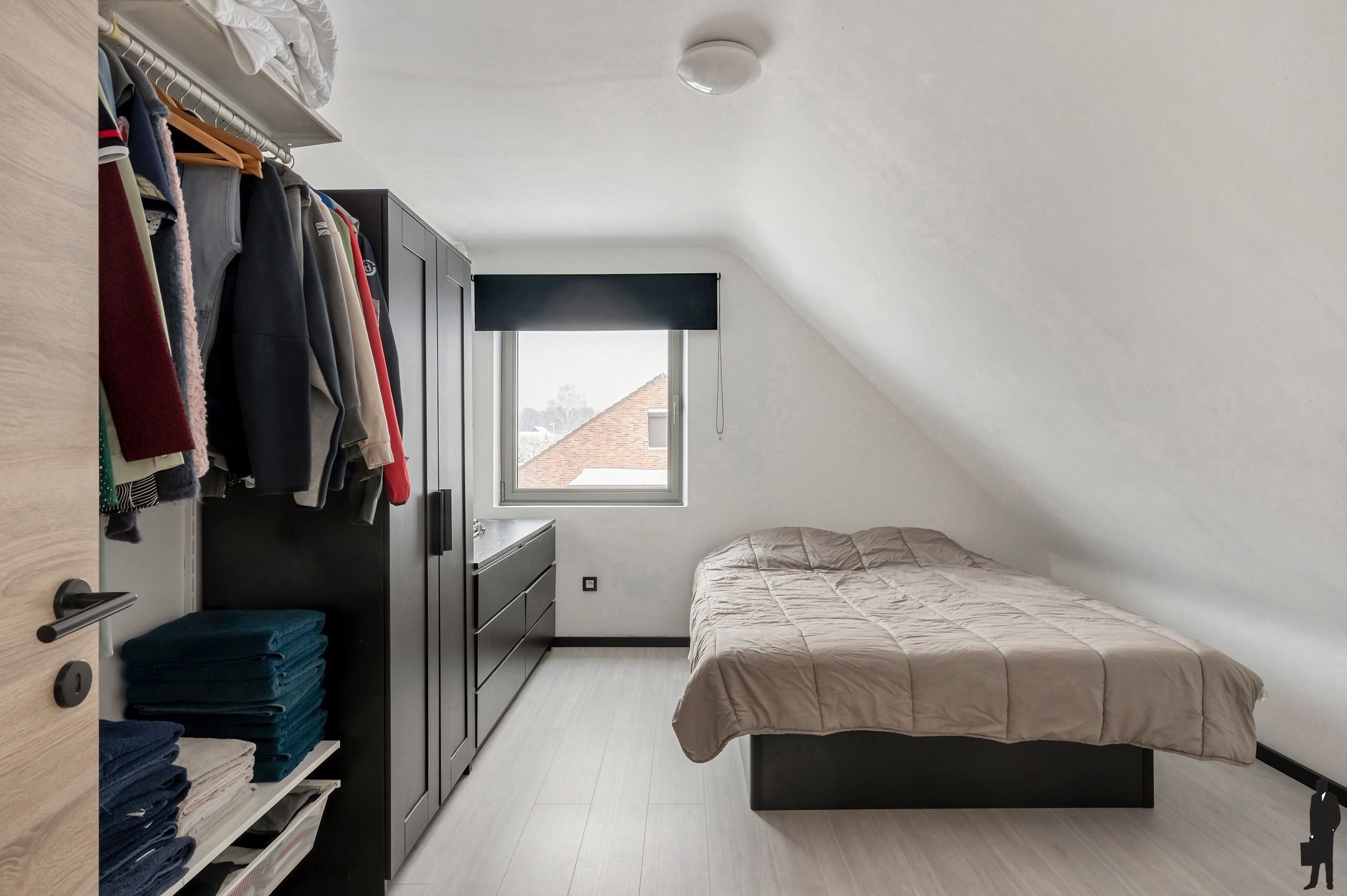 Volledig instapklare woning met 4 slpks te Putte- Kapellen! foto 15