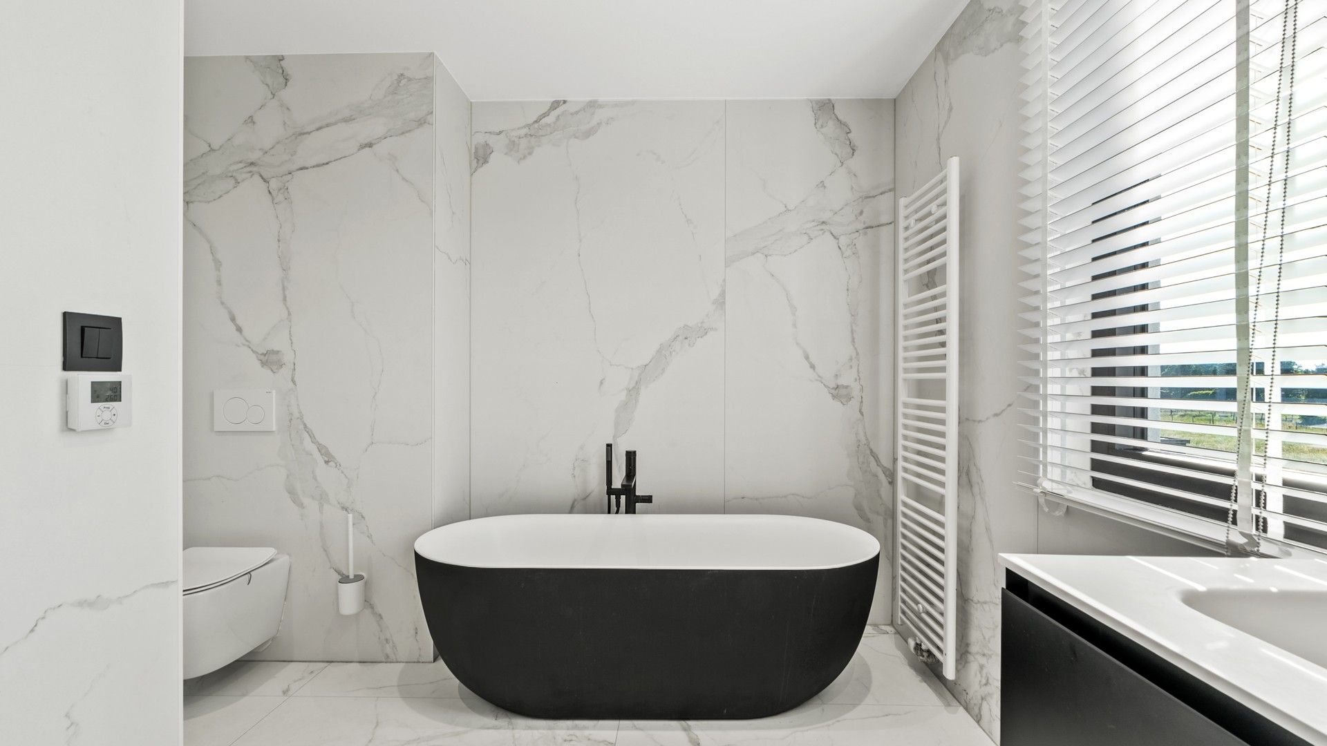 Luxueuze nieuwbouwwoning met handelsruimte/bureel te Genk foto 17