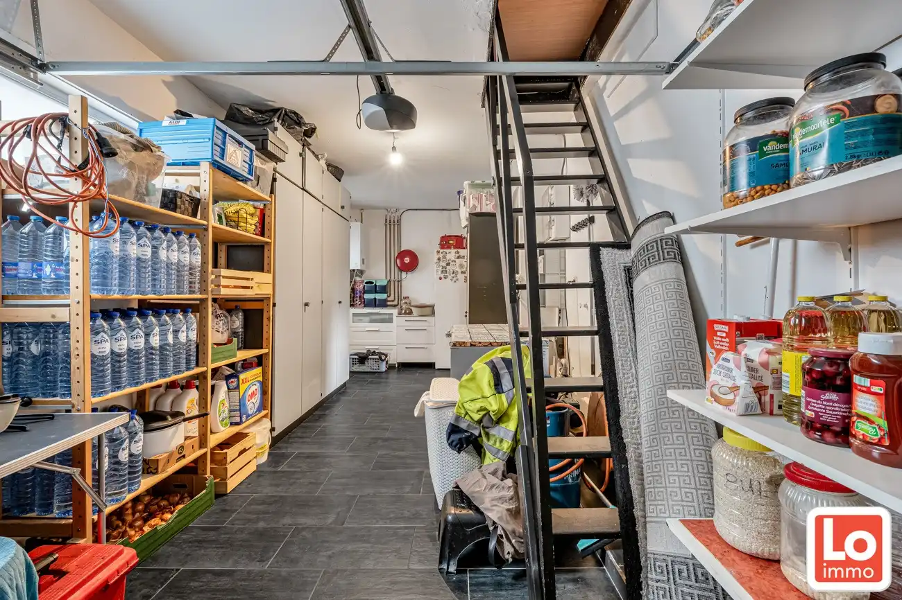 Mooie instapklare open gelijkvloers woning met extra garage op een heel rustige locatie in Lochristi foto 7