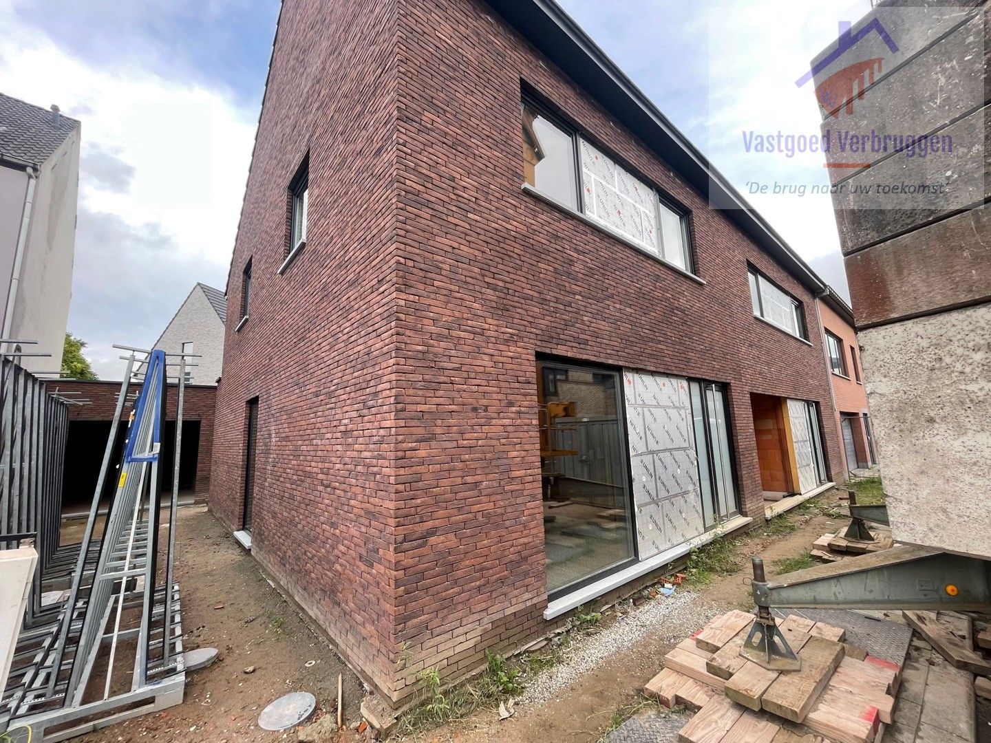 Centraal gelegen nieuw te bouwen woning in Denderleeuw - halfopen bebouwing foto 5