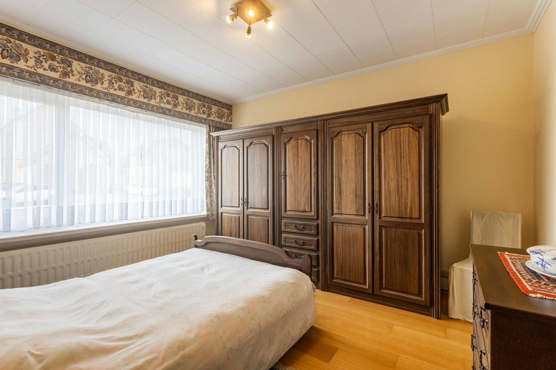 Charmante gezinswoning met 5 slaapkamers en riante tuin. foto 14