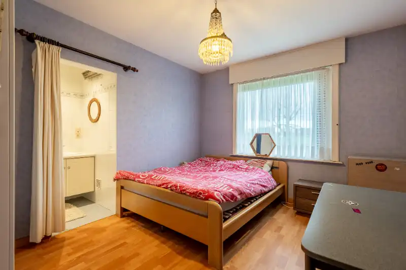 Ruime villa op een landelijke perceel met een oppervlakte van 940m² ! foto 13