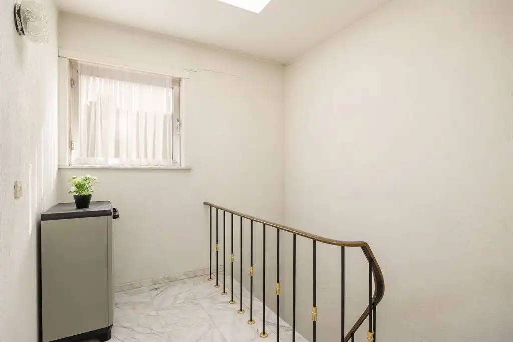 Op te frissen app met 3 slaapkamers, zonnig terras en garagebox foto 19