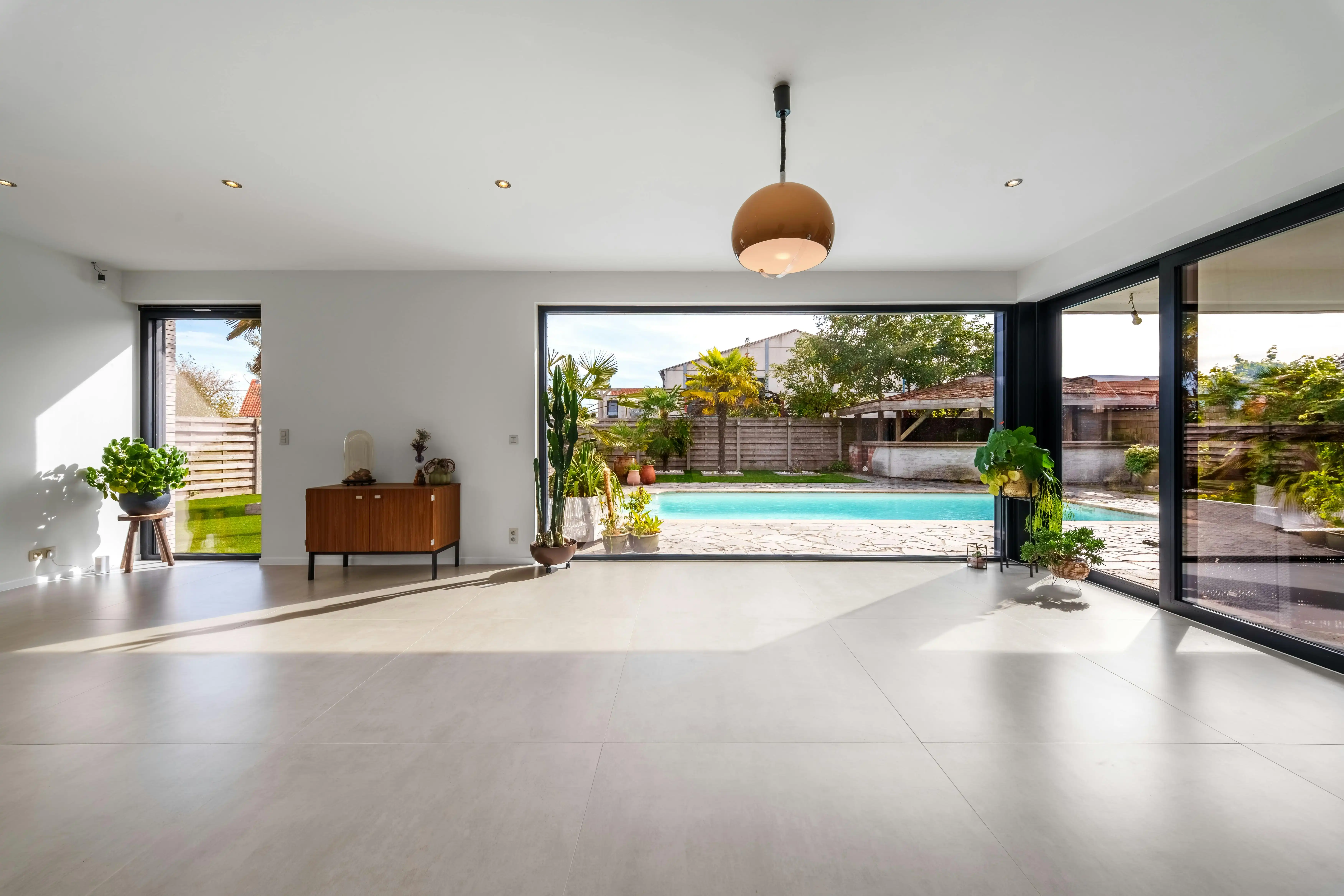 Exclusief huis te koop in Sint-Jan met zwembad foto 9