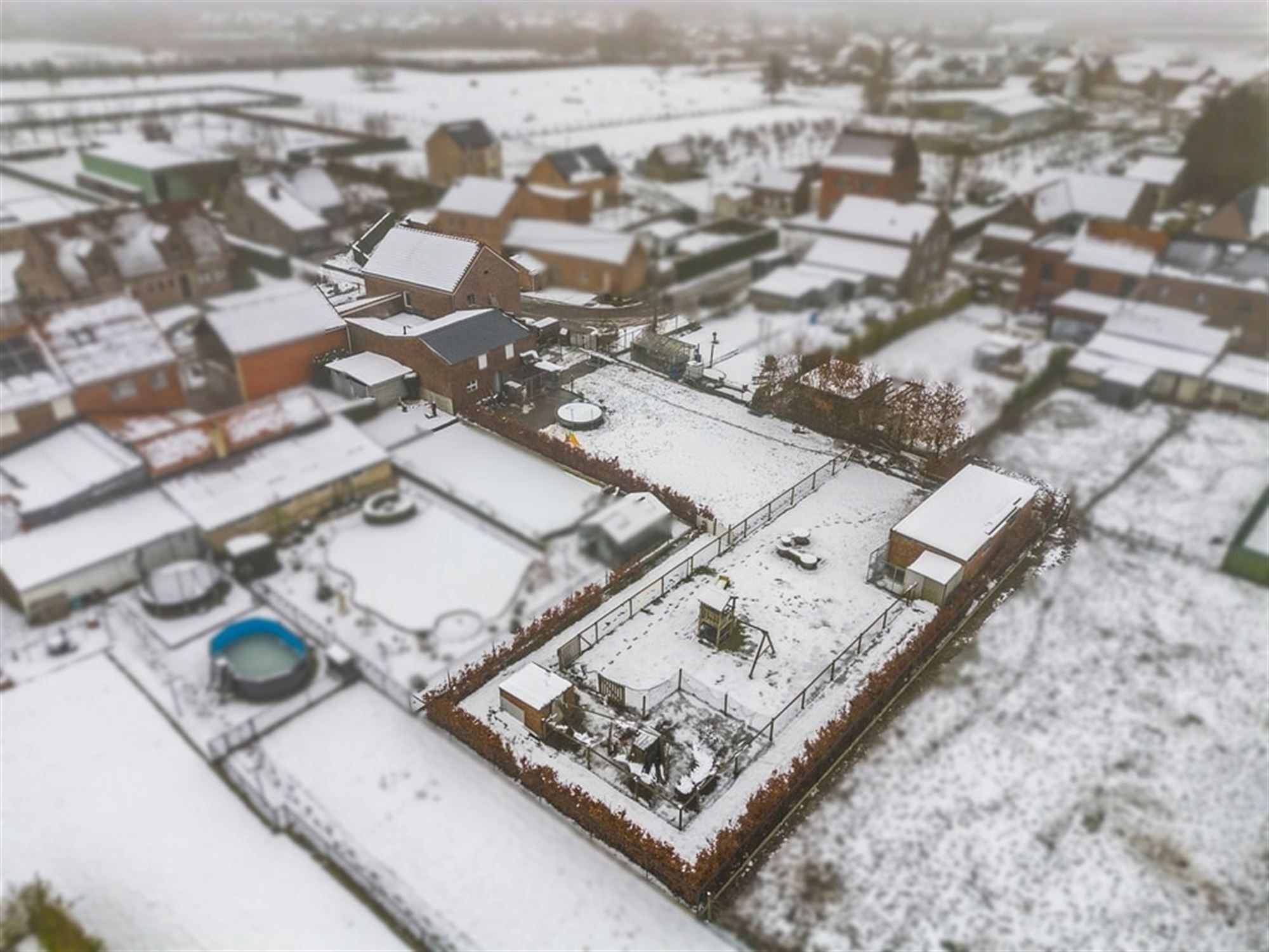 GEZELLIGE GEZINSWONING MET VEEL POTENTIEEL EN EEN RUIME GARAGE IN BORGLOON  foto 32