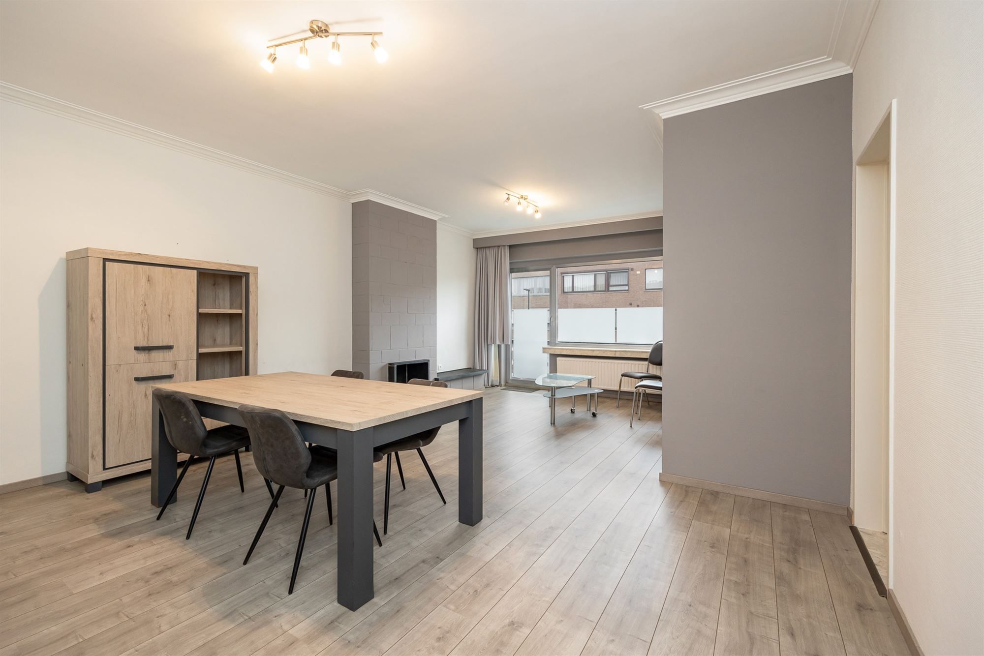 Ruim appartement met 2 slpk en 2 zonnige terrassen in Borsbeek! foto {{pictureIndex}}