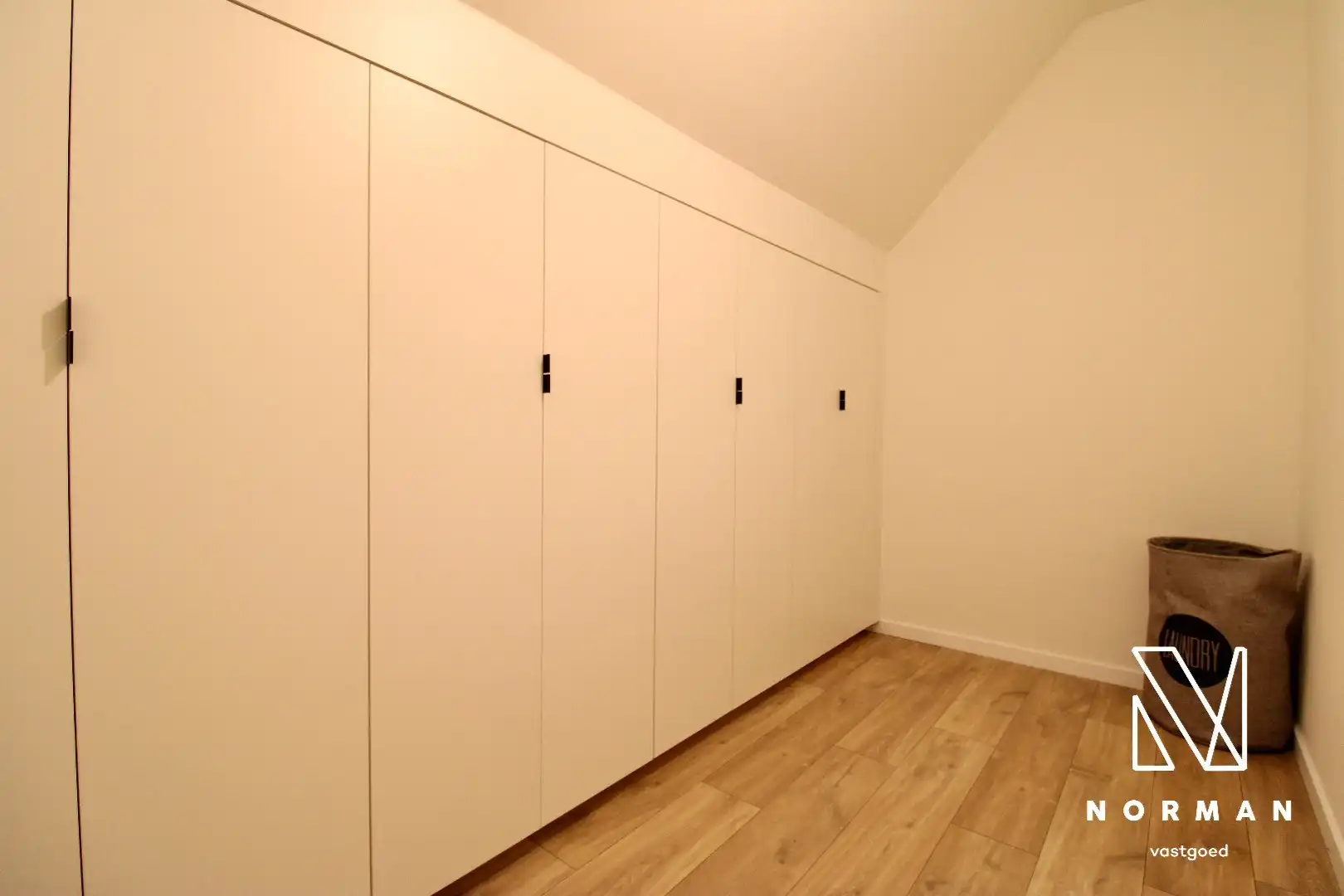 Nieuwbouwwoning met drie ruime slaapkamers! foto 19