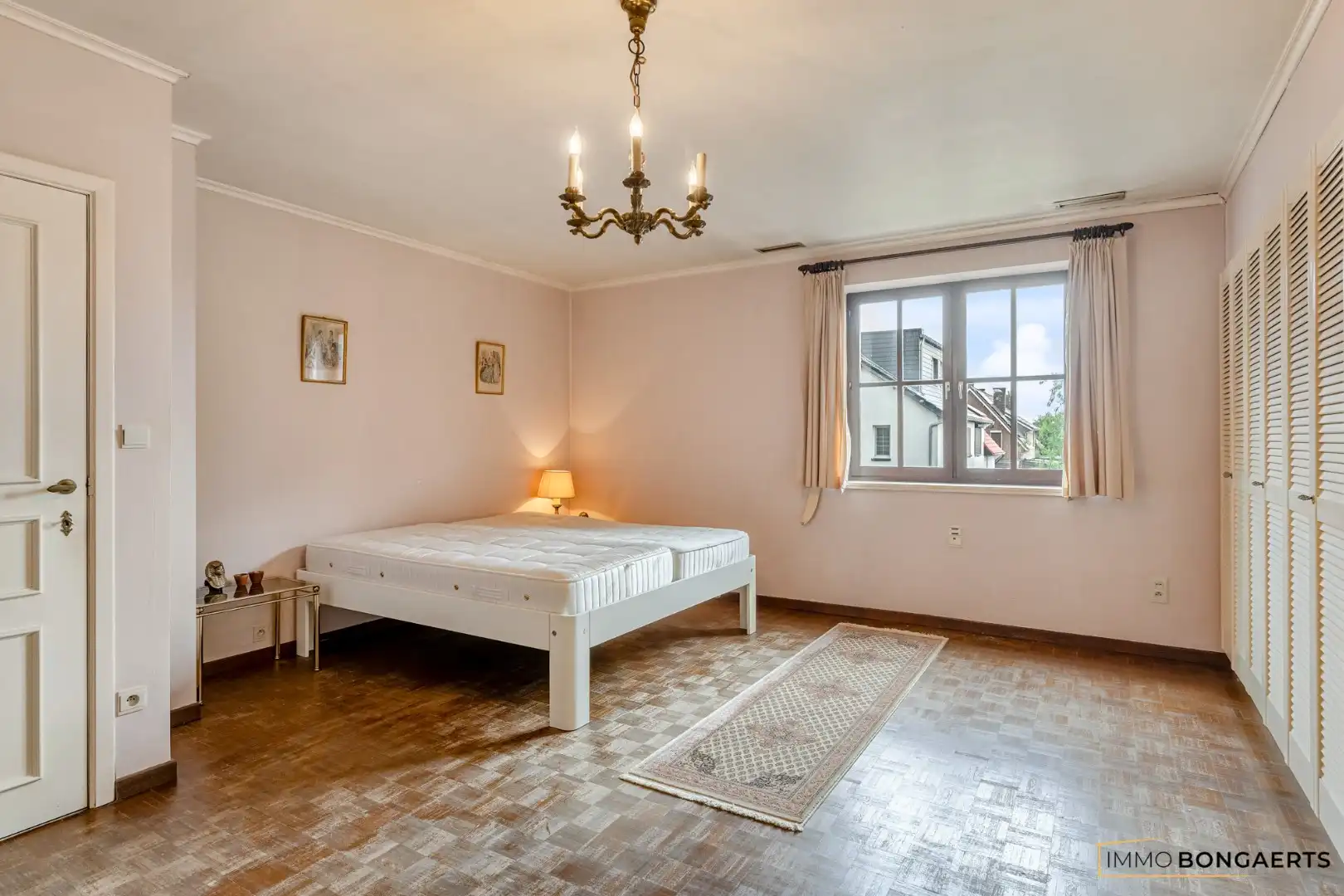Prachtige villa met praktijkruimte en royale tuin in Houthalen-Oost foto 32
