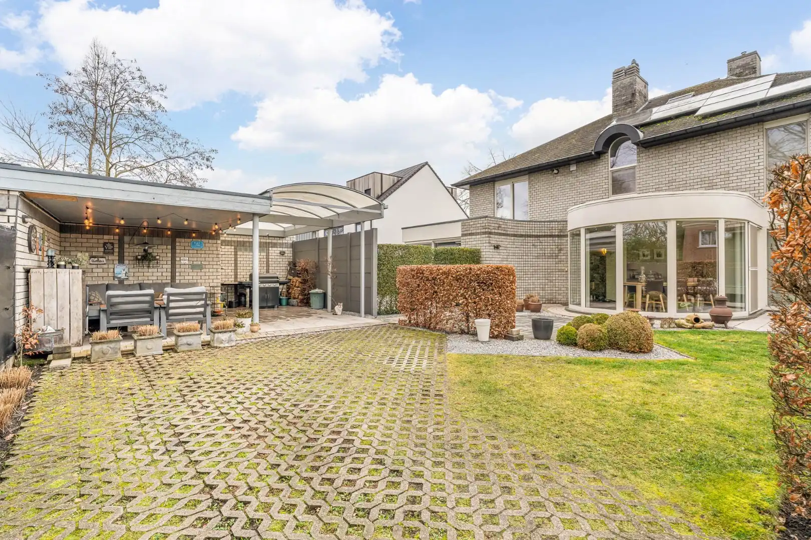 Ruime gezinswoning foto 22