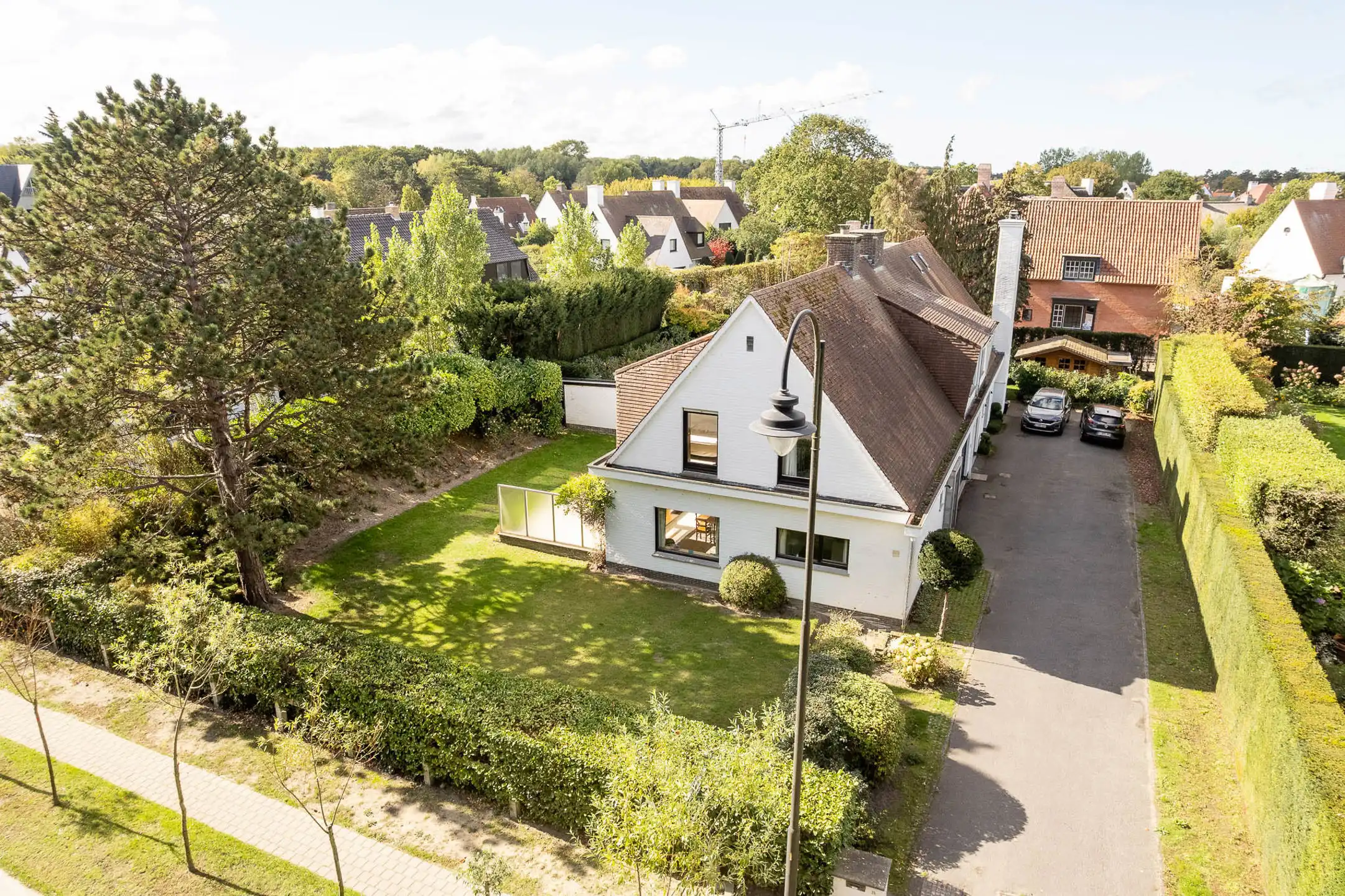 Koppelwoning te koop in Knokke-Zoute – Luxe renovatieproject foto 2