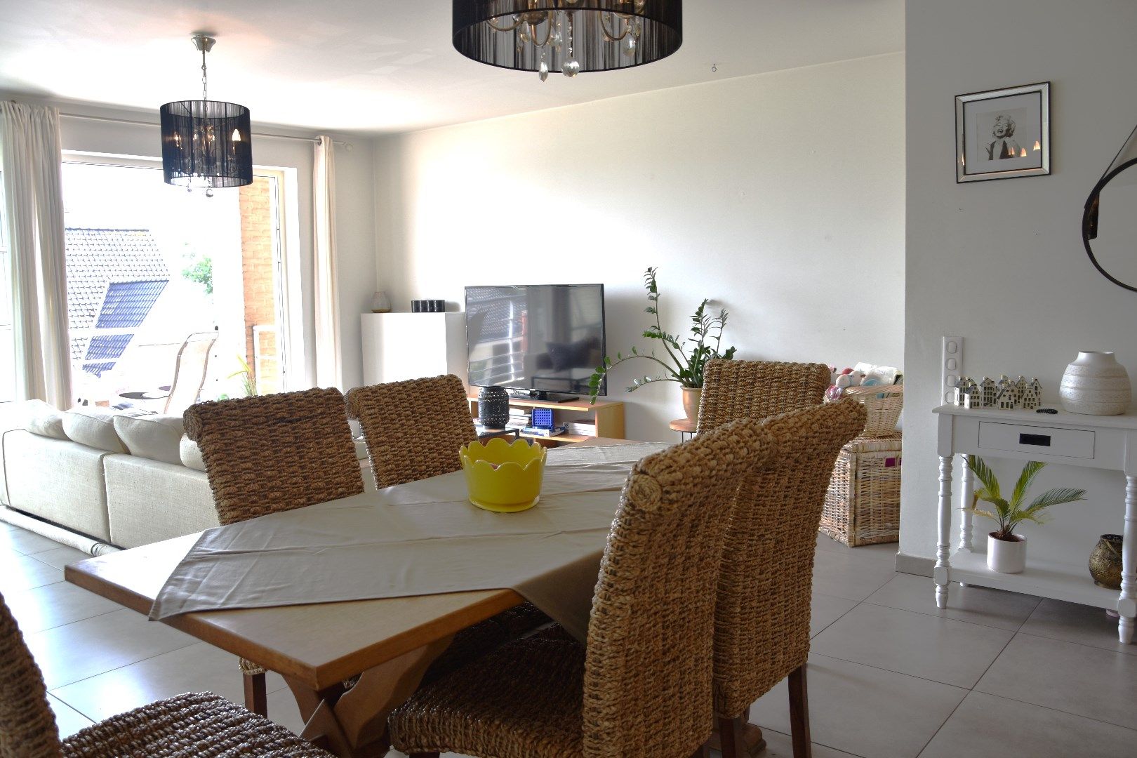 mooi onderhouden 2 slaapkamer appartement foto 3