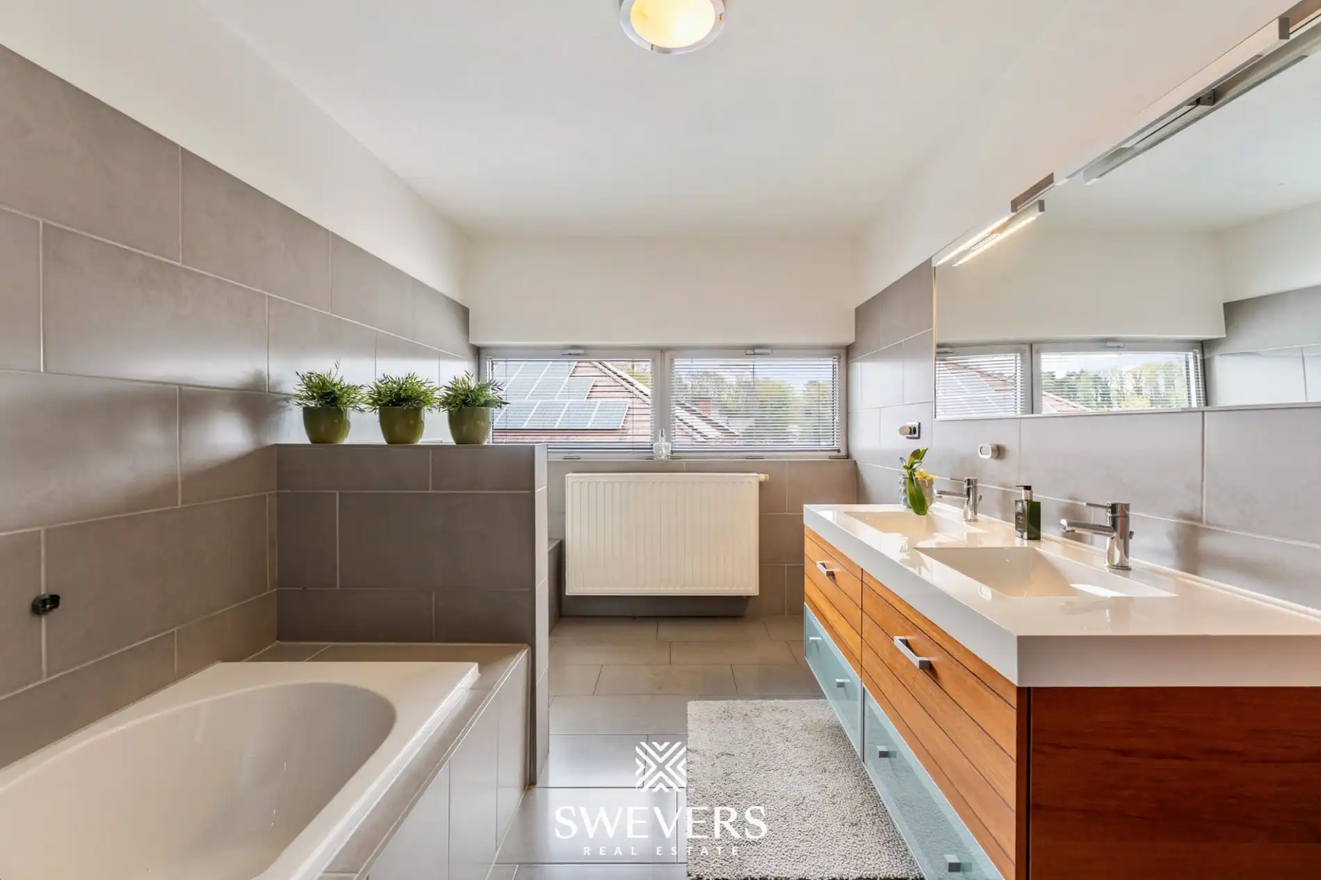 Werken, wonen en genieten in luxevilla met zwembad, poolhouse en magazijn in Koersel foto 21