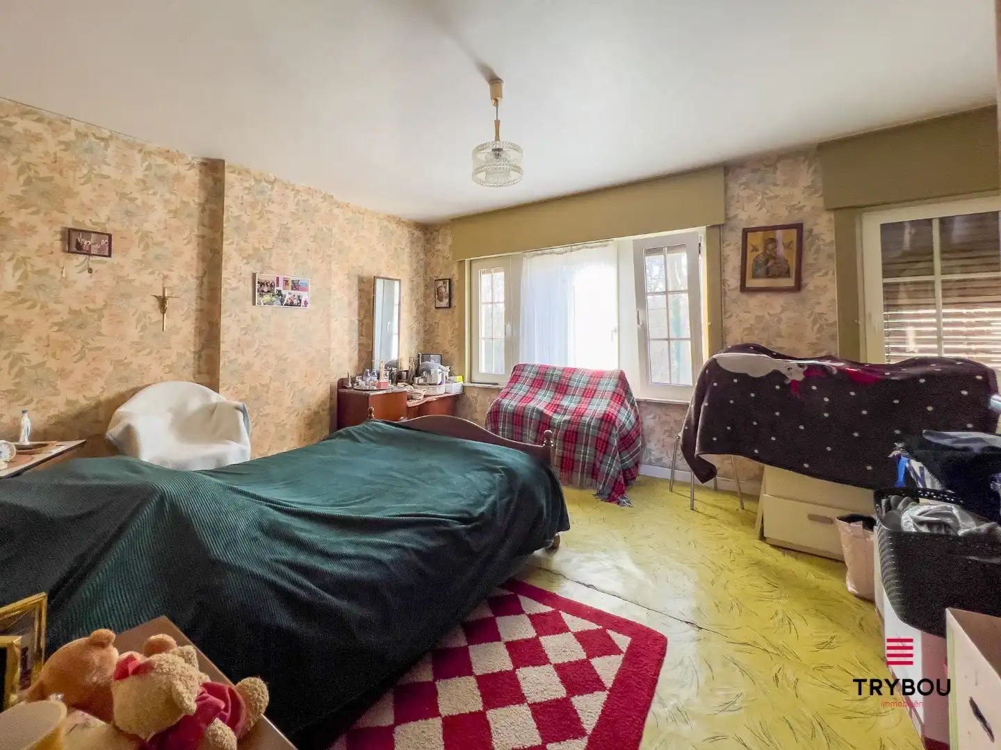 Ruime gezinswoning met 4 slaapkamers, garage en tuin foto 13