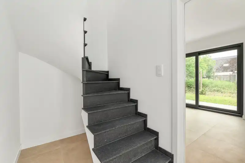 Nieuwbouw met trendy inrichting foto 16