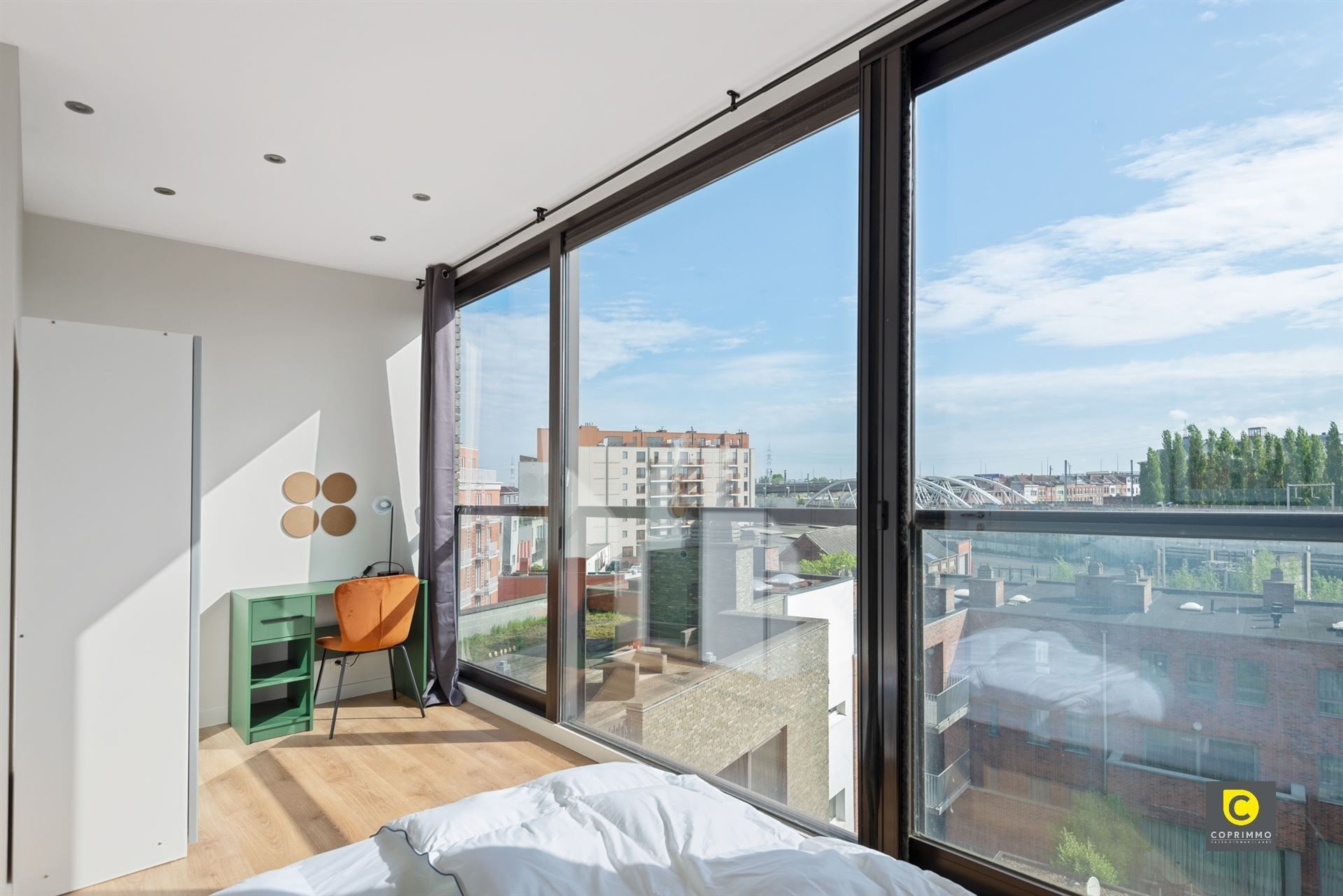 Luxueus penthouse met 6 SLPKS, 2 BDKS en dakterras! foto 8
